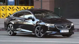 2017-opel-insignia-grand-sport-spy-photo (1).webp