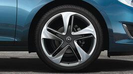 Opel_Astra_Alloy_Wheel_19_768x432_as13_w01_082_Q1D.jpg