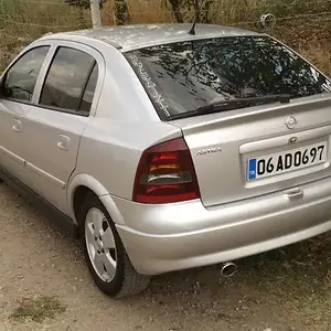 ASTRA G 2003